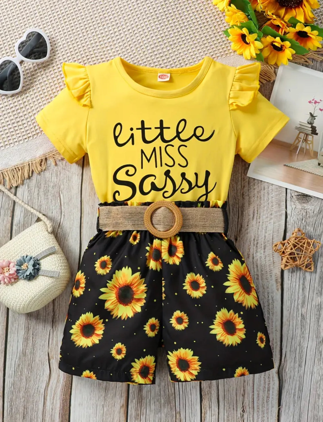 2pcs Toddler Girls Letter "LITTLE MISS SASSY" Graphic Ruffle Trim T-Shirts Casual Round Neck Tees Top & Sunflower Graphic Belted Shorts Set Kids Summer Clothes