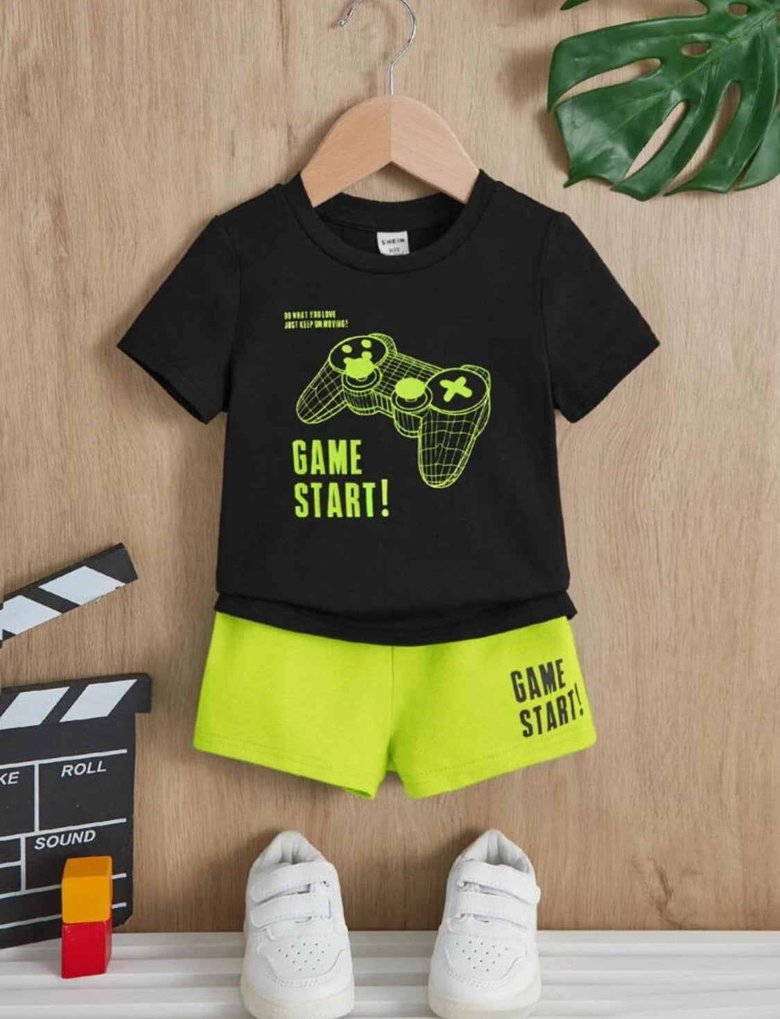 SHEIN Baby Boy Gamepad & Slogan Graphic Tee & Shorts