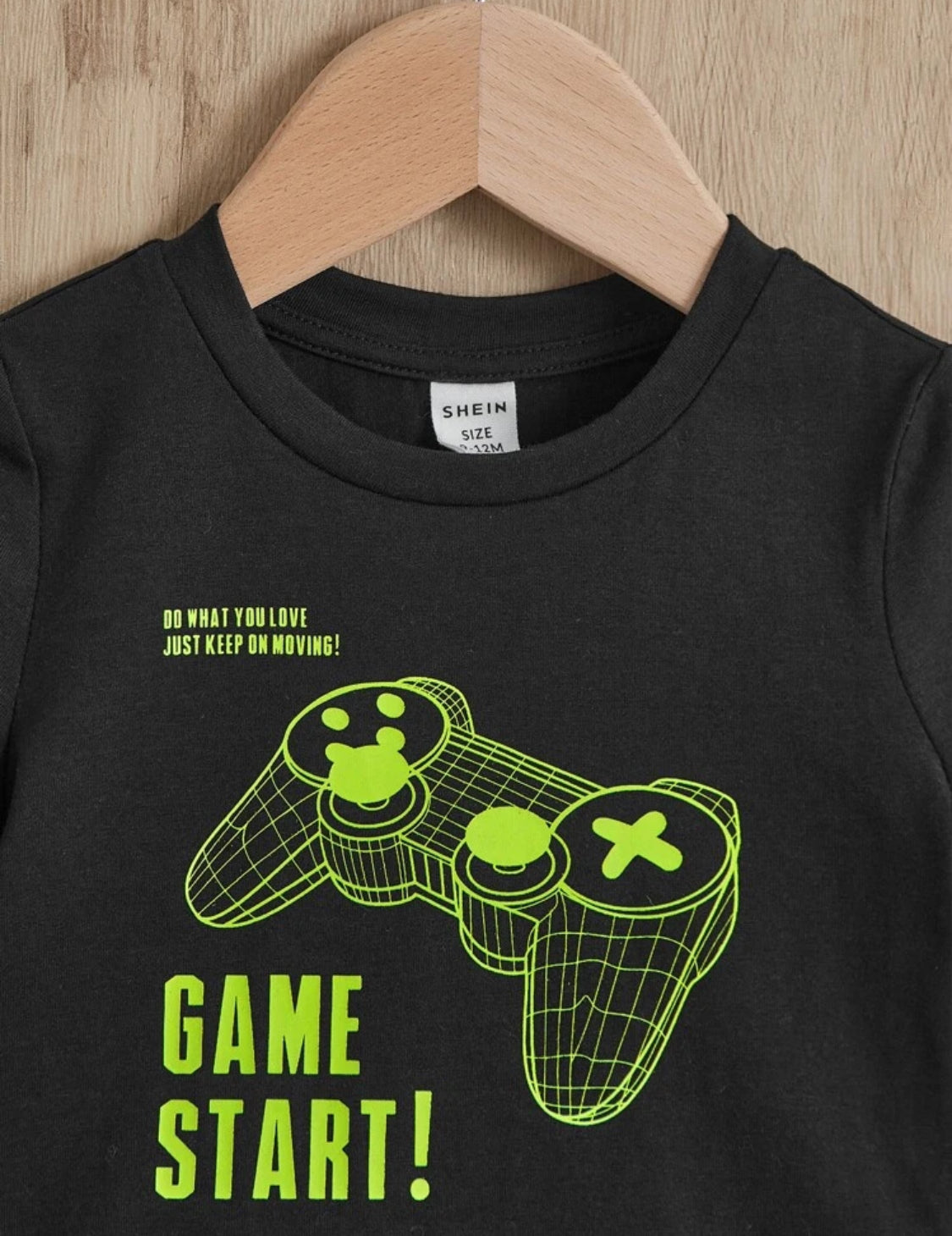 SHEIN Baby Boy Gamepad & Slogan Graphic Tee & Shorts