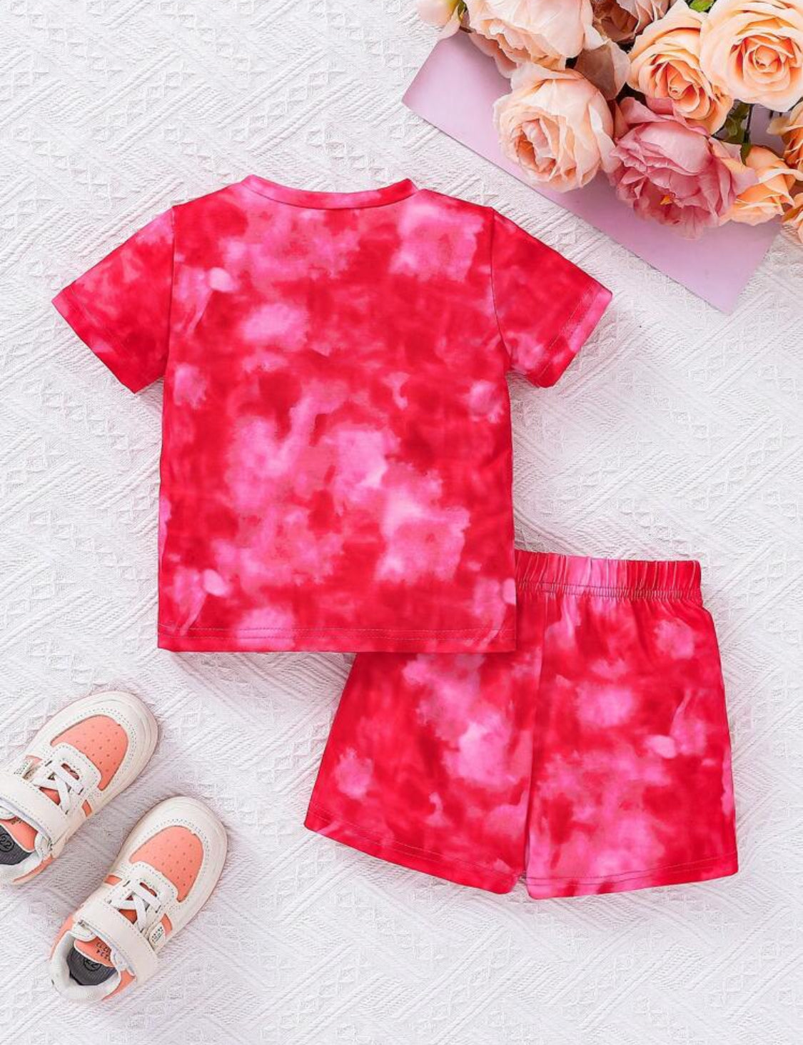 Cute And Stylish Tie-Dye Letter T-Shirt And Shorts Set For Baby Girls