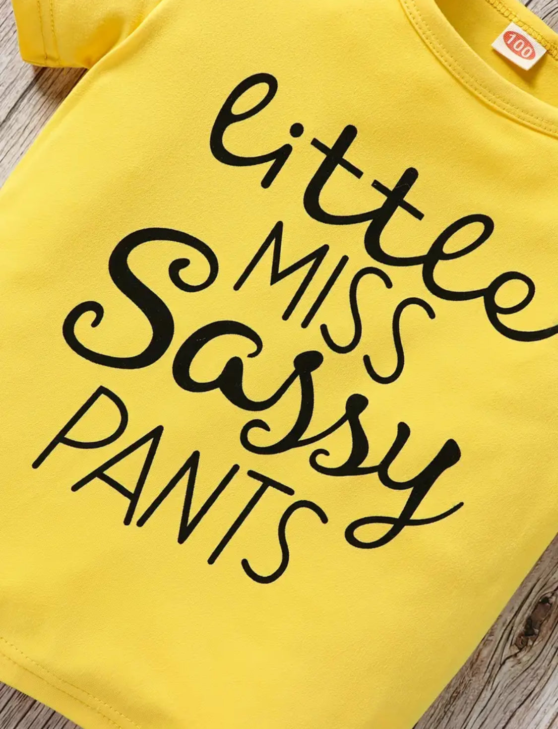 2pcs Toddler Girls Letter "LITTLE MISS SASSY" Graphic Ruffle Trim T-Shirts Casual Round Neck Tees Top & Sunflower Graphic Belted Shorts Set Kids Summer Clothes