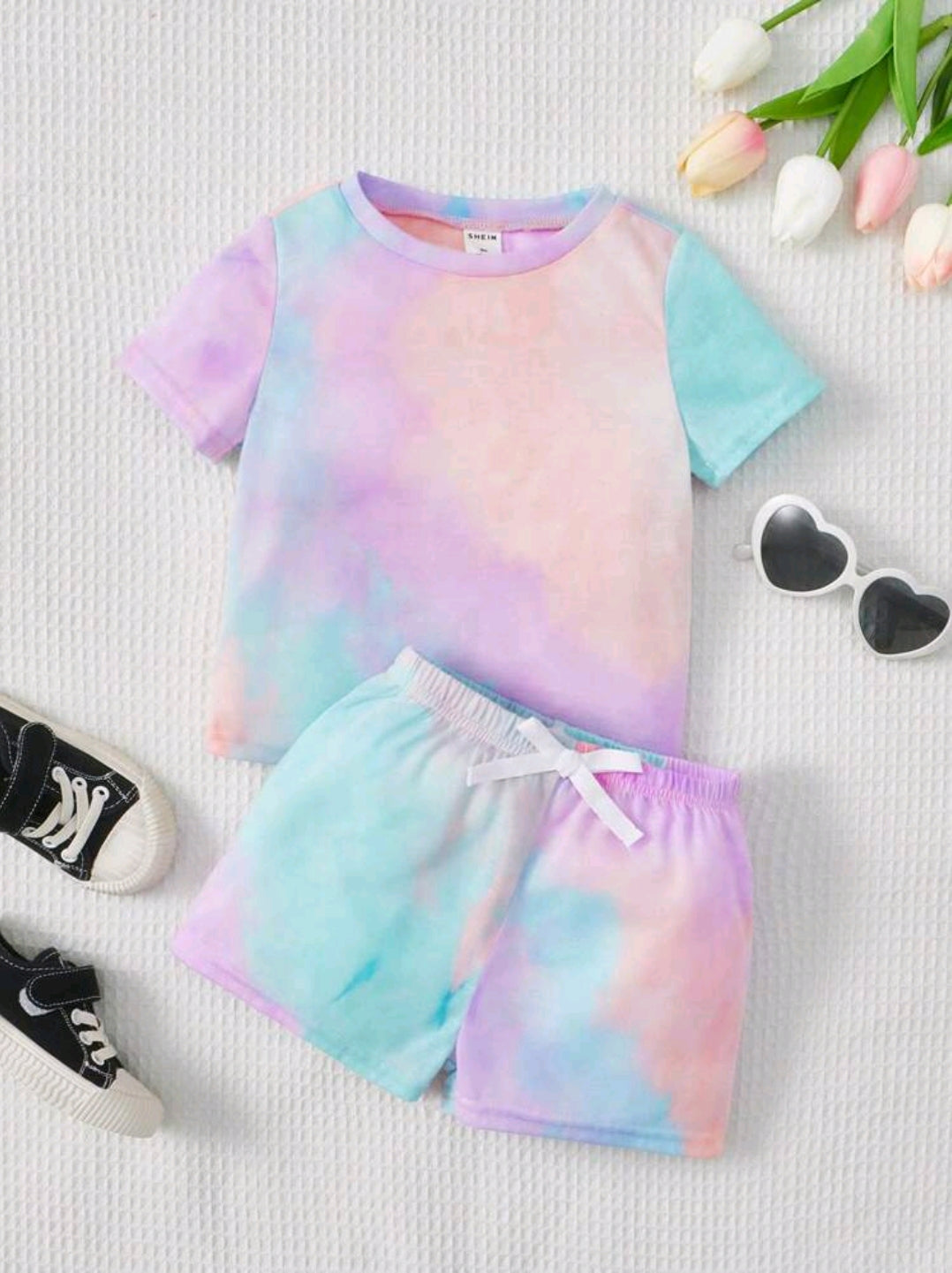 SHEIN Baby Girl 2pcs/Set Tie-Dye Round Neck Short-Sleeved T-Shirt Elastic Waist Butterfly-Knotted Shorts Casual Summer Outfit