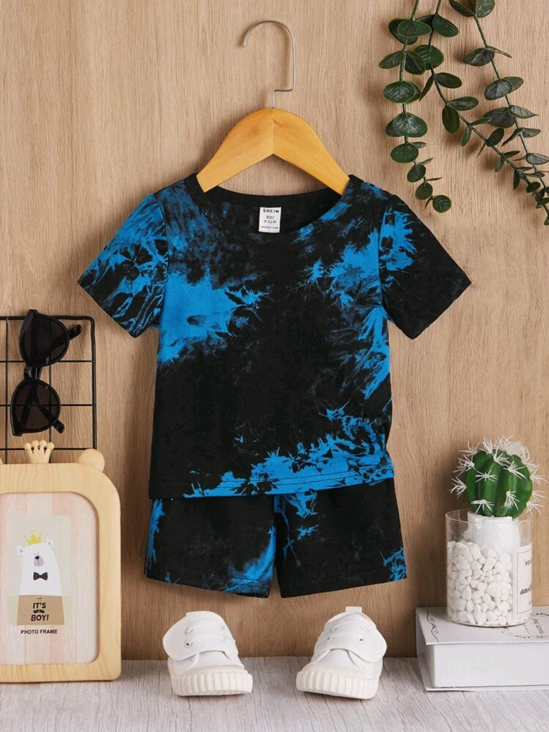 SHEIN Baby Boy Tie-Dyed T-Shirt And Shorts Casual Simple Set Is Suitable For Summer Wear