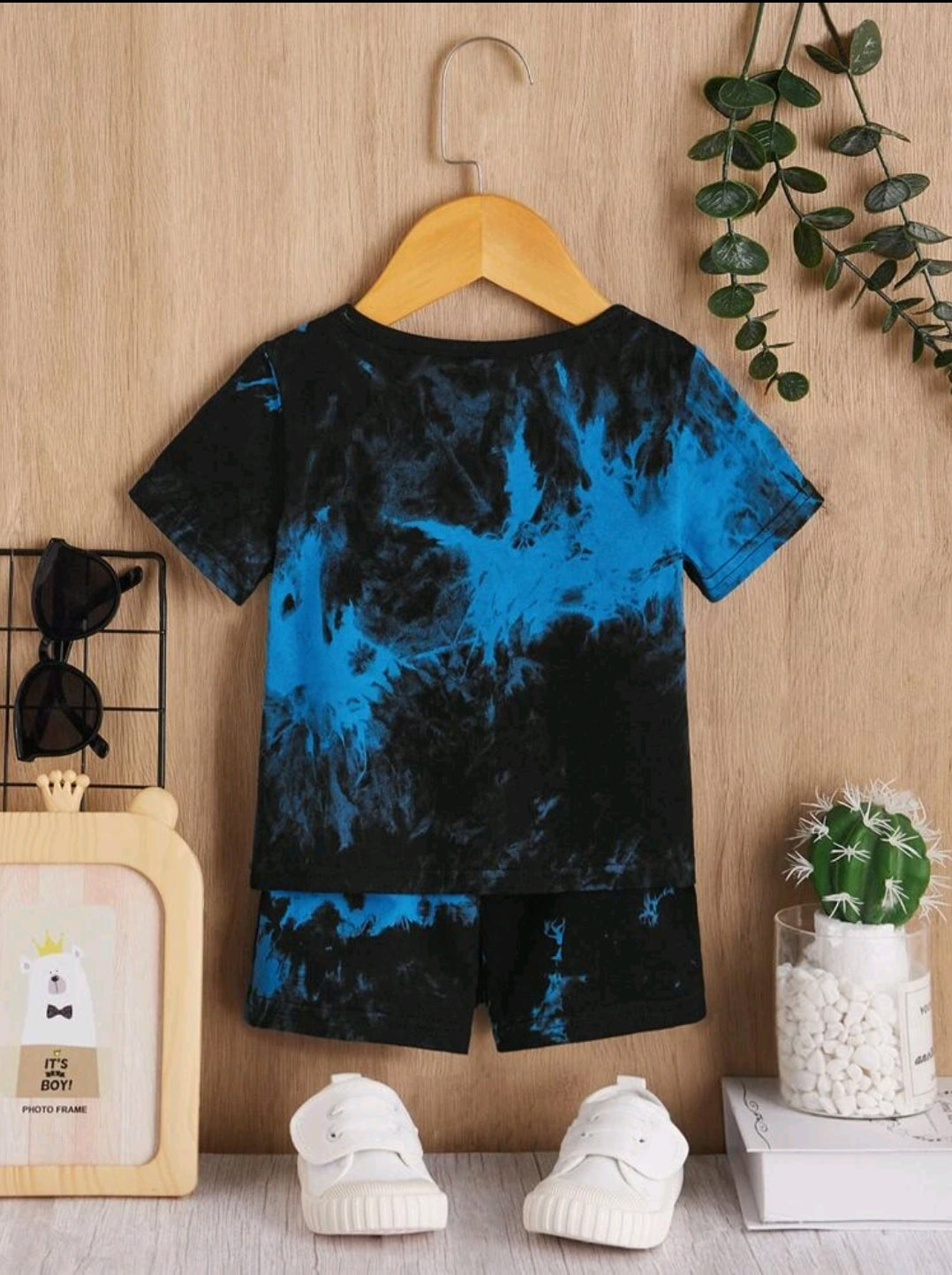 SHEIN Baby Boy Tie-Dyed T-Shirt And Shorts Casual Simple Set Is Suitable For Summer Wear